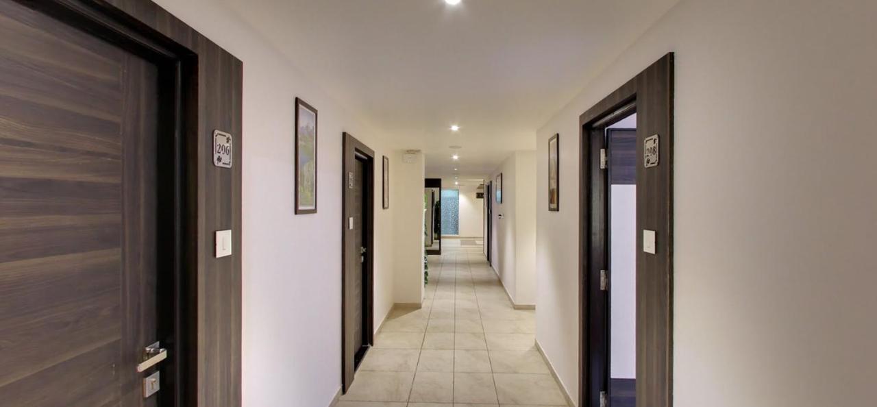 Hotel Best Velly Gandhinagar Luaran gambar